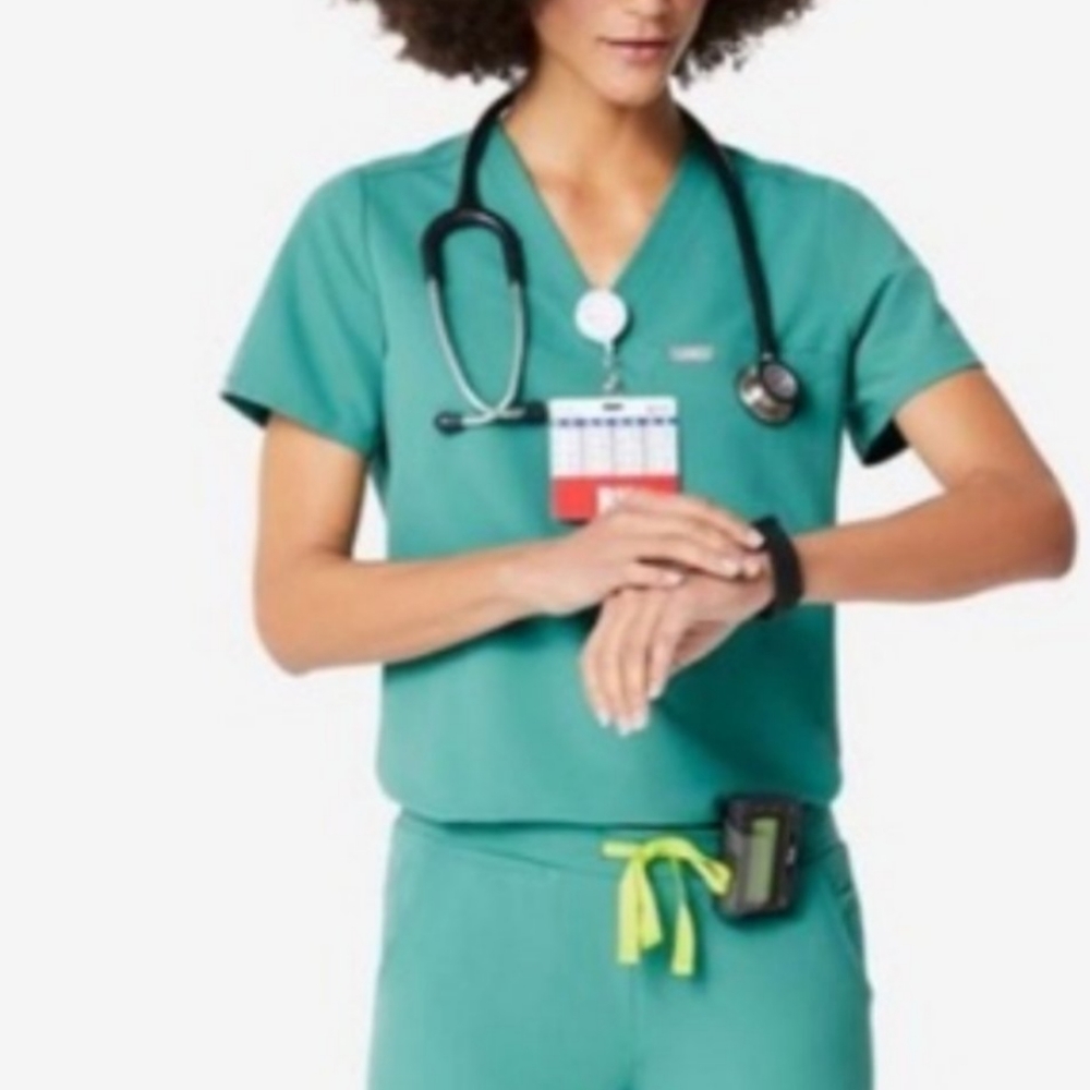 Figs Marine Catarina One Pocket Scrub Top